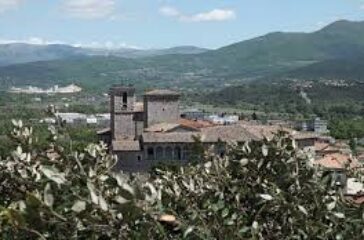 Macchia d'Isernia - Castello baronale D'Alena