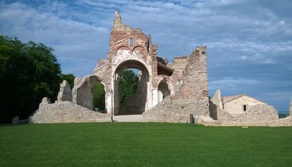 abbazia san eustacchio