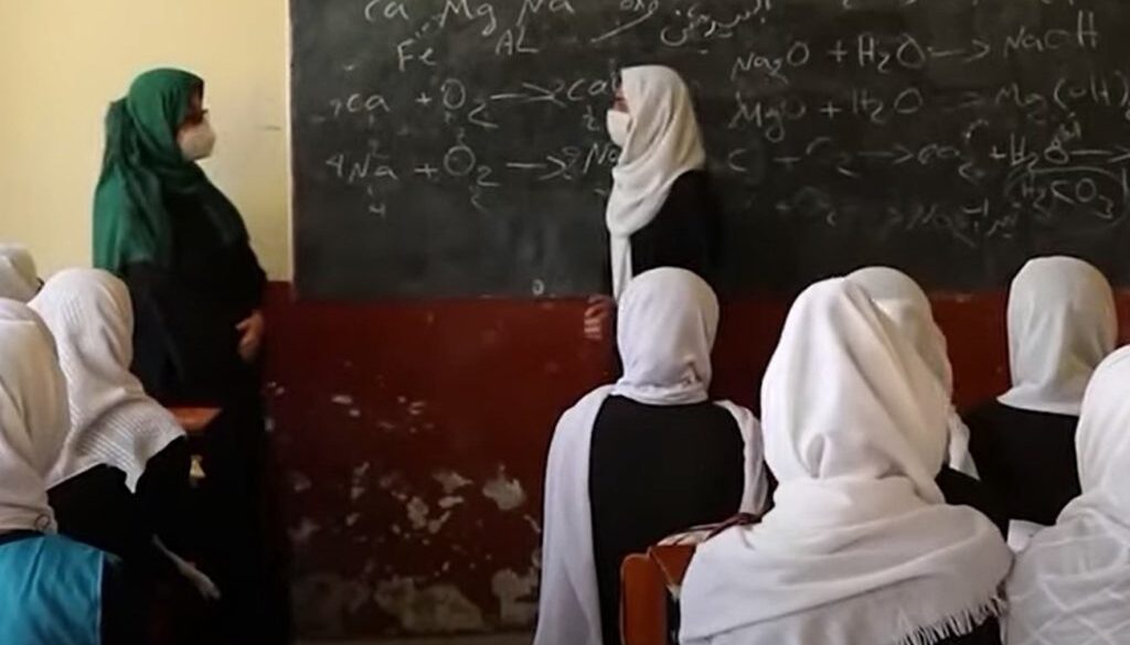 studentesse afghanistan 1024x685