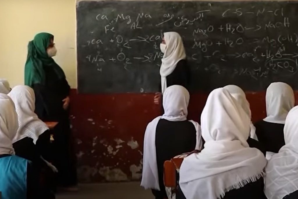 studentesse afghanistan 1024x685