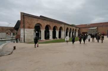 biennale 2 venezia apr 22