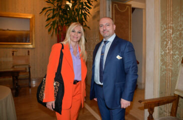 nella foto: eleonora daniele con lucio de angelis