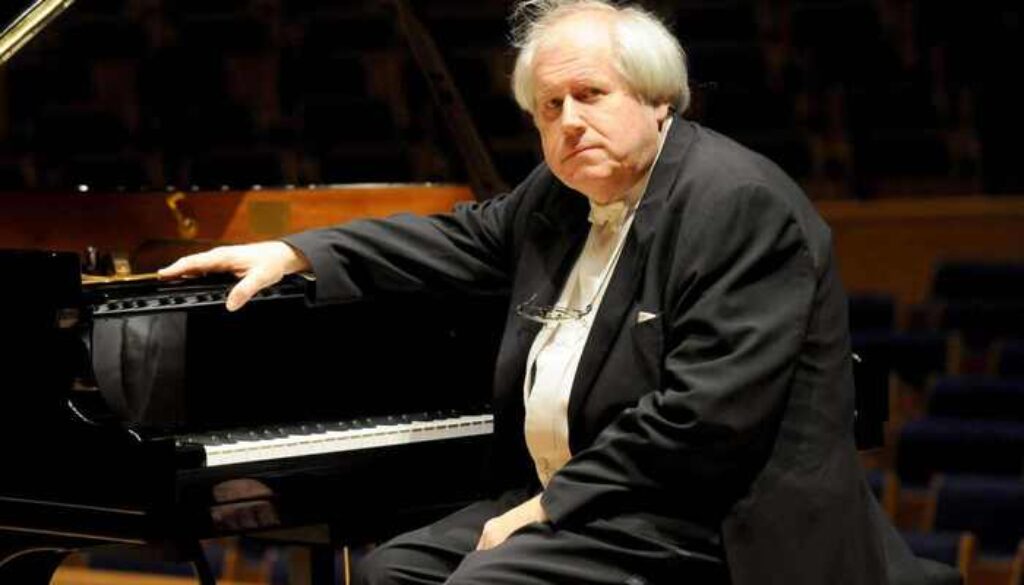 l'aquila il pianista grigory sokolov