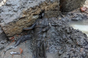 san casciano embargo 8/11 dopo le 10 stratigrafia di statue