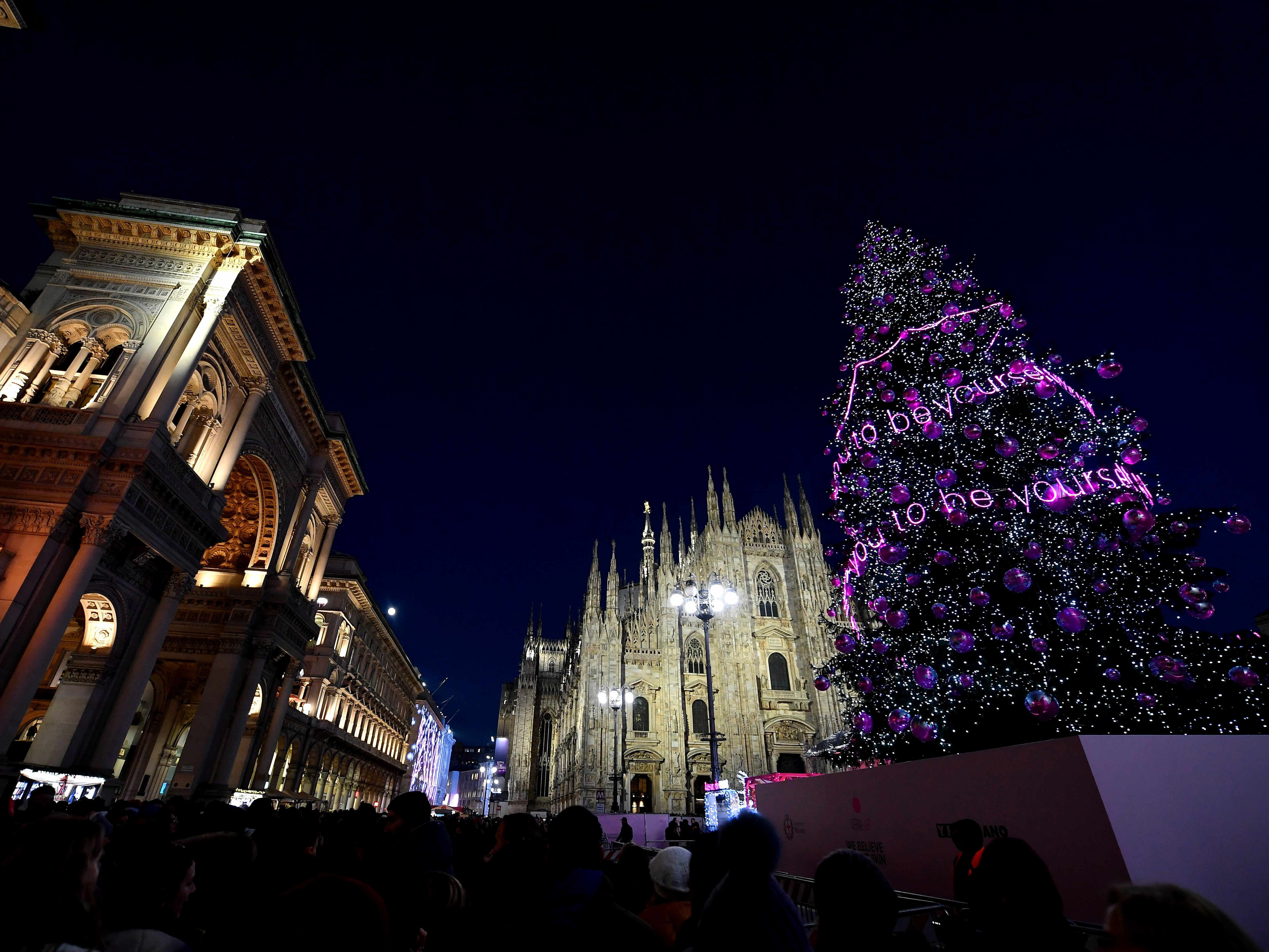 albero natale a milano