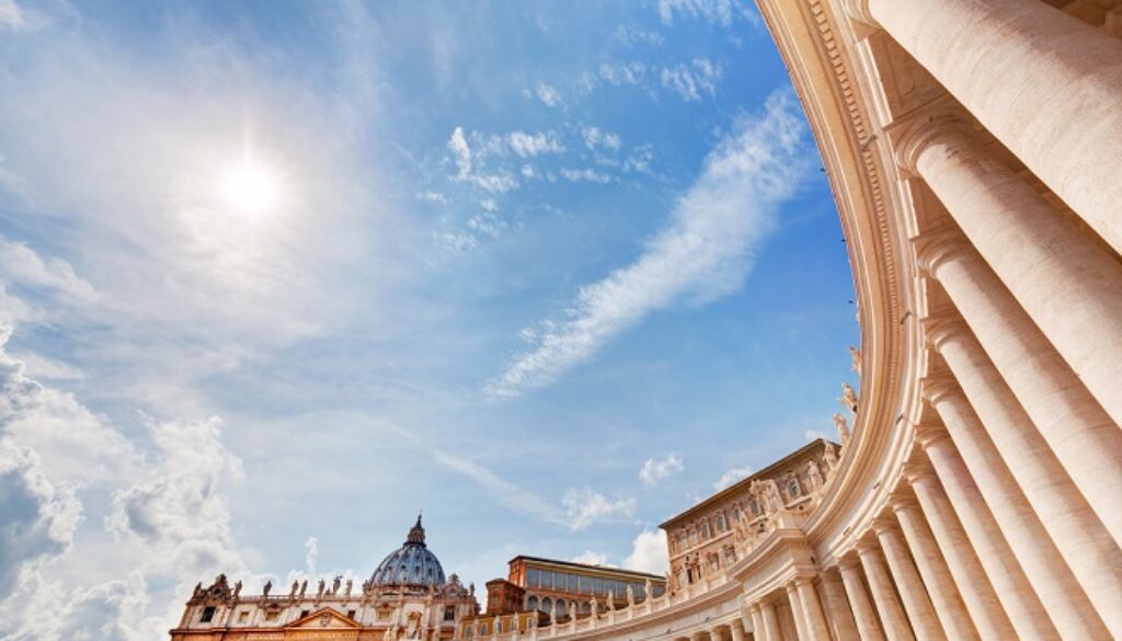 st. peter's basilica colonnades, columns in vatican city.