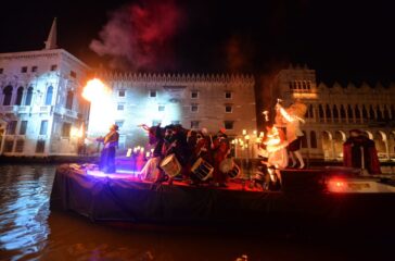 opening parade 01 venezia