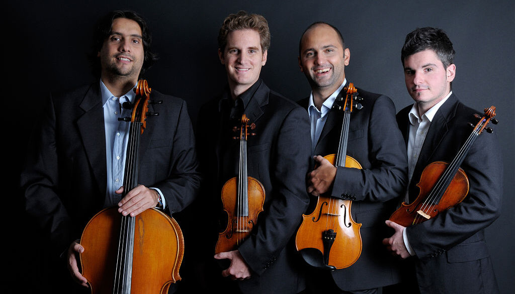 Quartetto di Cremona con Alessandro Carbonare per Mozart