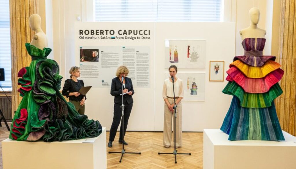 Roberto Capucci. Dal tratto al tessuto