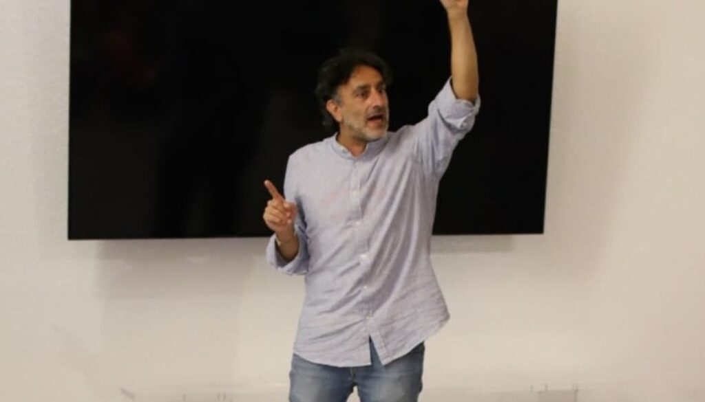 Intervista allo scrittore Gianluca Caporaso