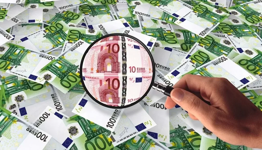 Congiuntura difficile per le imprese, tra costi alti e stretta del credito