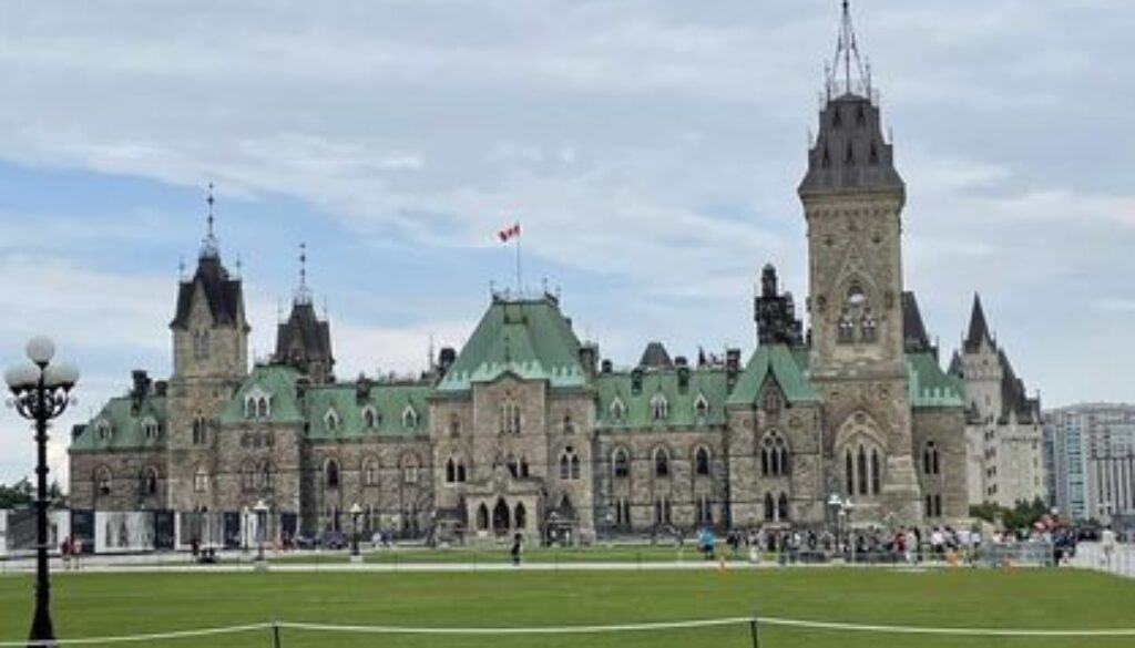 Reportage tra gli abruzzesi di Ottawa, Toronto, Hamilton e Montreal