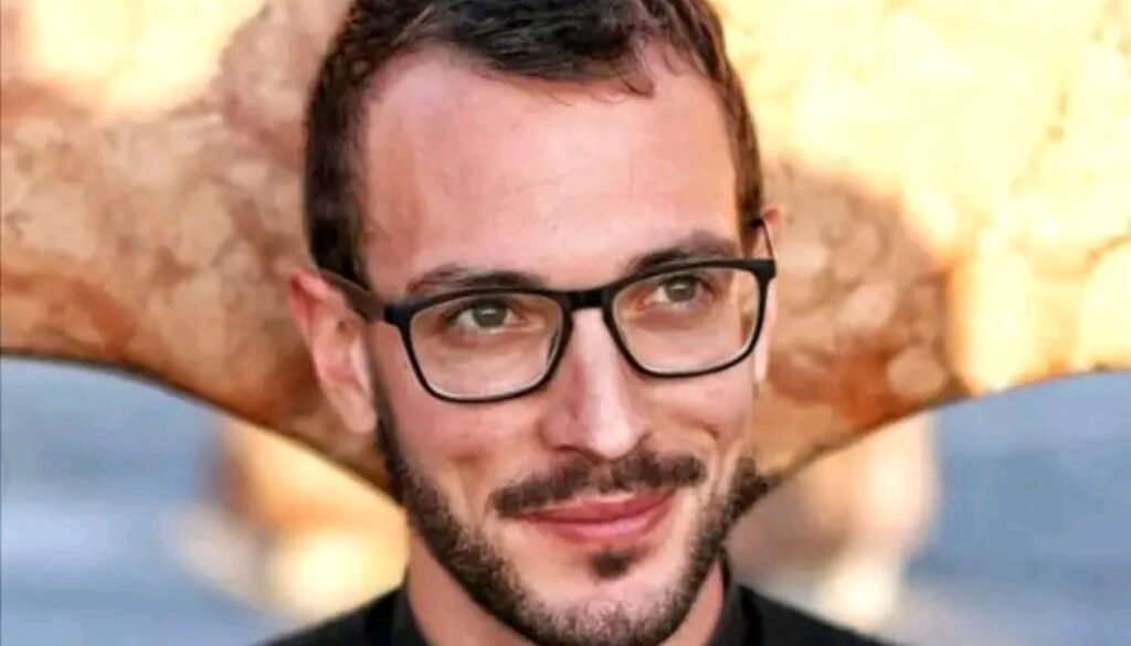 Intervista a don Ambrogio Mazzai, il prete influencer