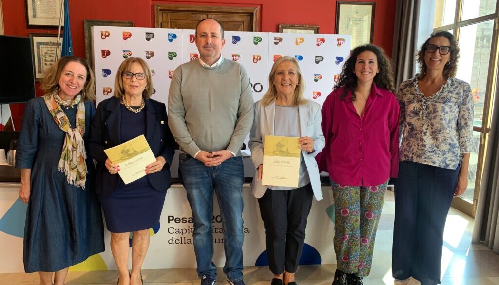 Bando per il Premio letterario “La donna si racconta”