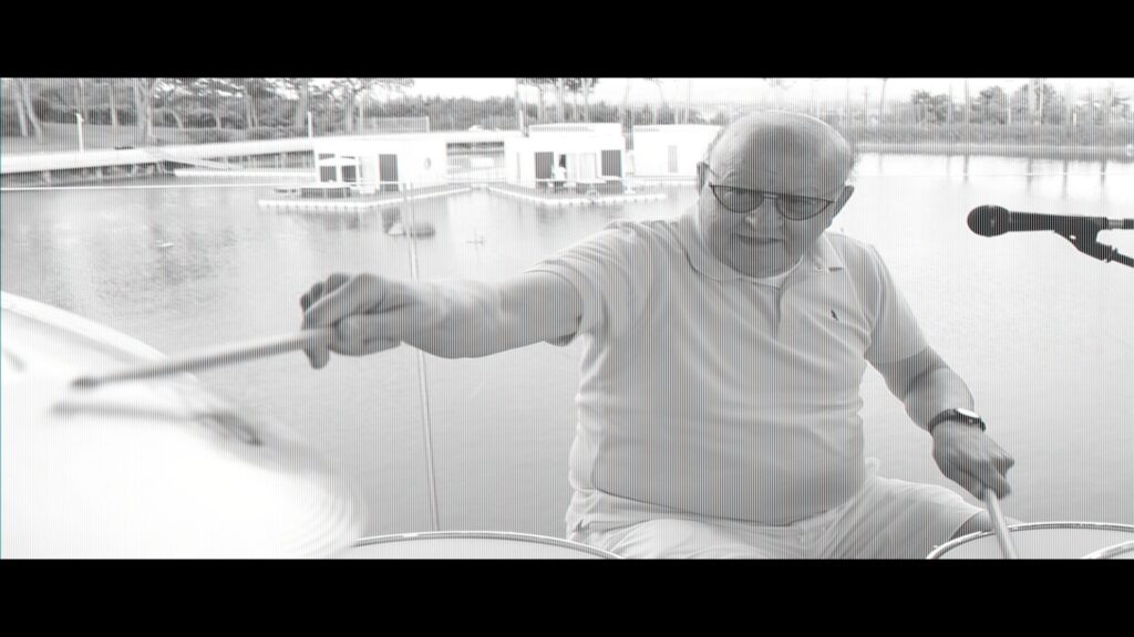 03. massimo boldi alla batteria (1)