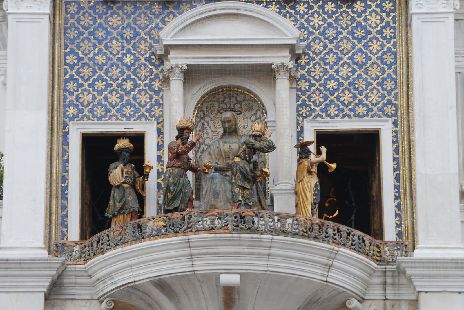 befana 2024 5 re magi torre dell'orologio