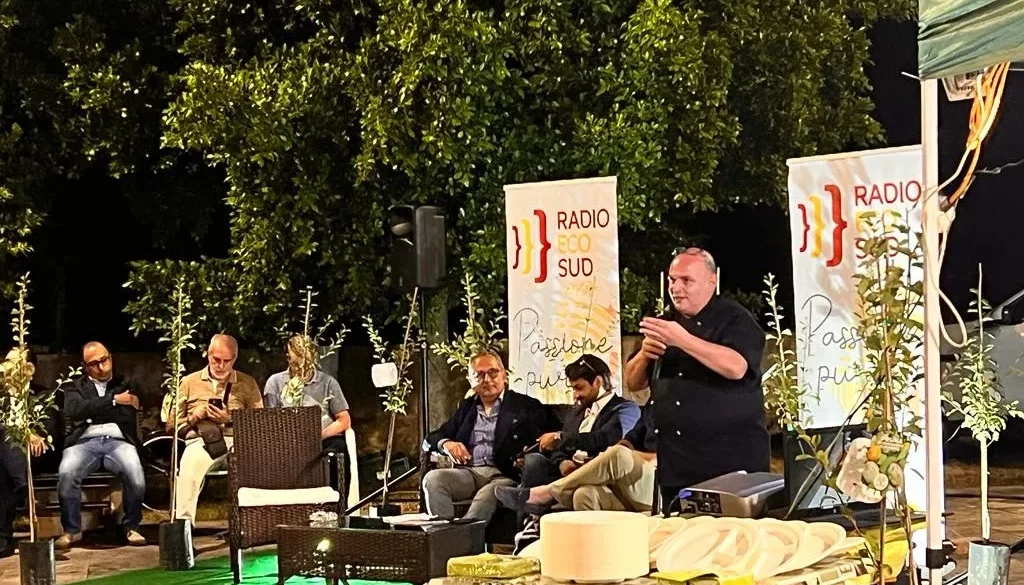 La cena in piazza con la Pruna dei frati