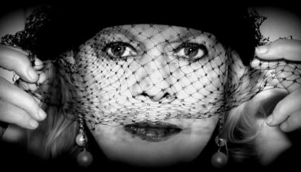 Intervista all’attrice Lucia Batassa