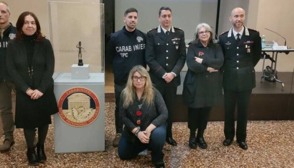 I Carabinieri, la statuetta etrusca e il Museo Civico Archeologico di Bologna